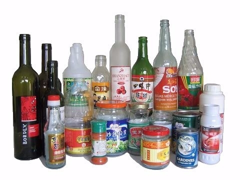 Semi Automatic Low Cost Bottle Labeling Machine Paper Plastic Metal Label Type 500-1000 BPH Capacity